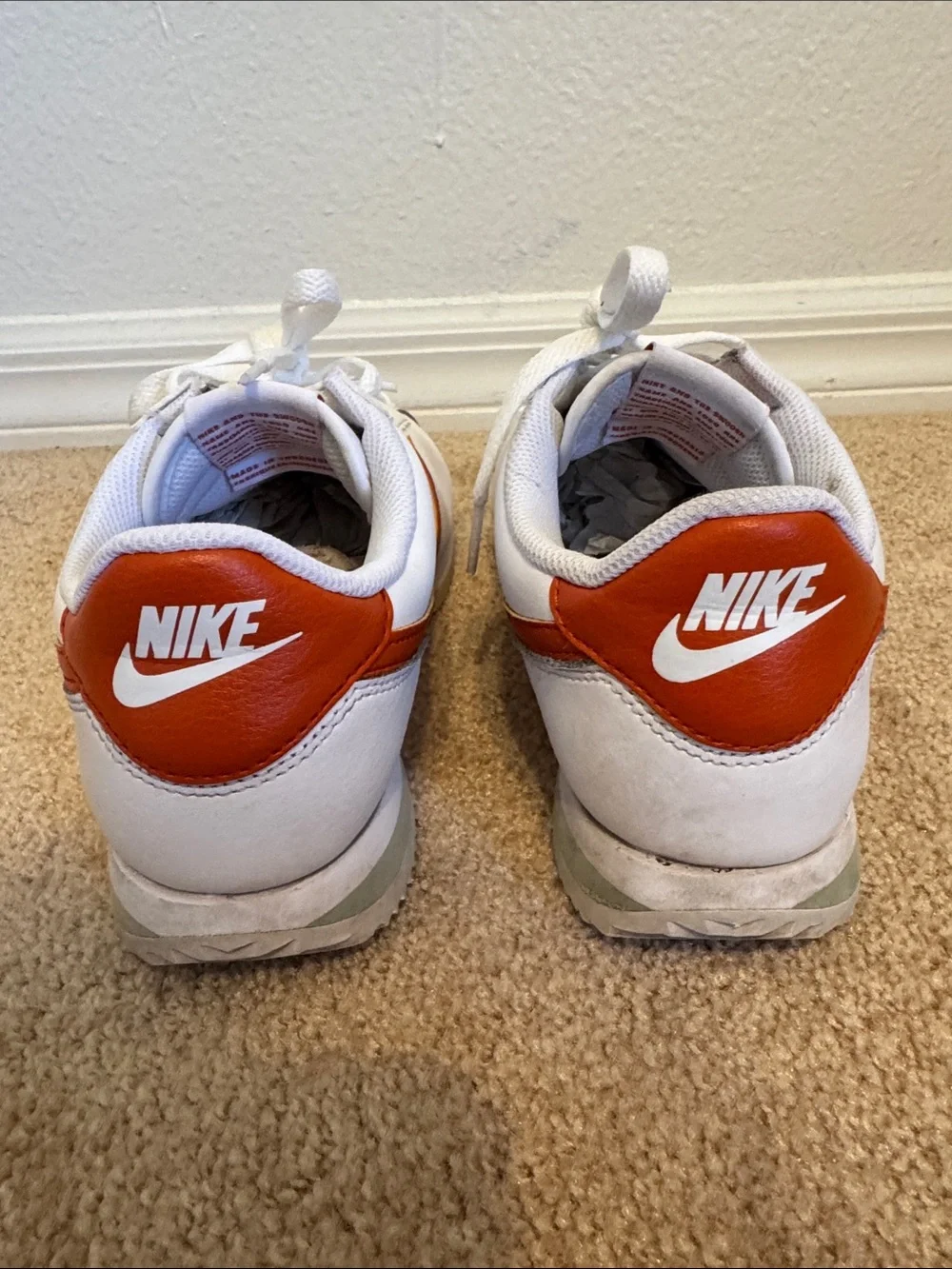 Nike smooth collar design